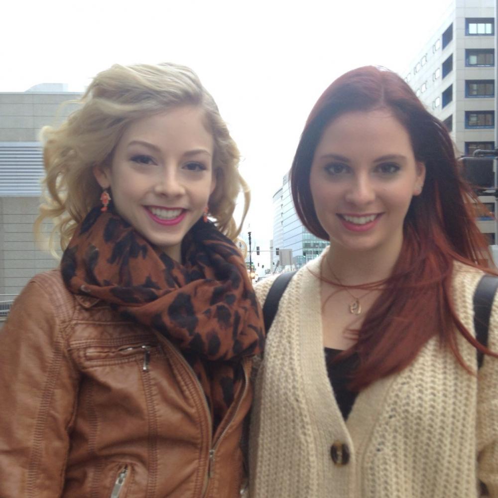 gracie-gold-carly-gold121301